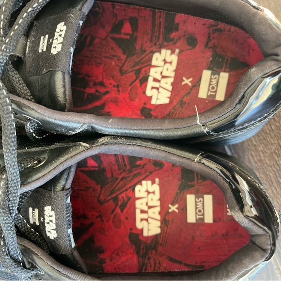 TOMS Star Wars Darth Vader Leandro Black Leather Shoes Sneakers Size 7M - Picture 6 of 16